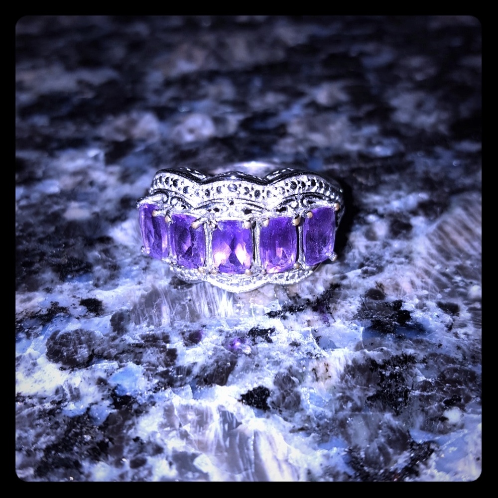 Karis amethyst silver antique ring